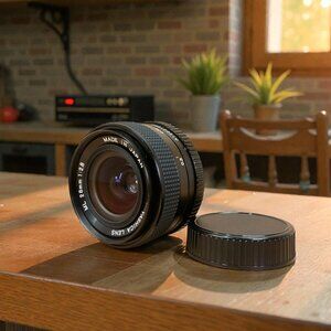 Yashica ML 28mm f/2.8 Wide Angle Lens Contax Yashica C/Y Mount w/ Case Japan